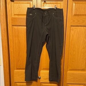 Kuhl dark gray womens hiking pants size 16 short petite New converse